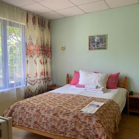 Guest House “Olesya” Obzor Bagian luar foto