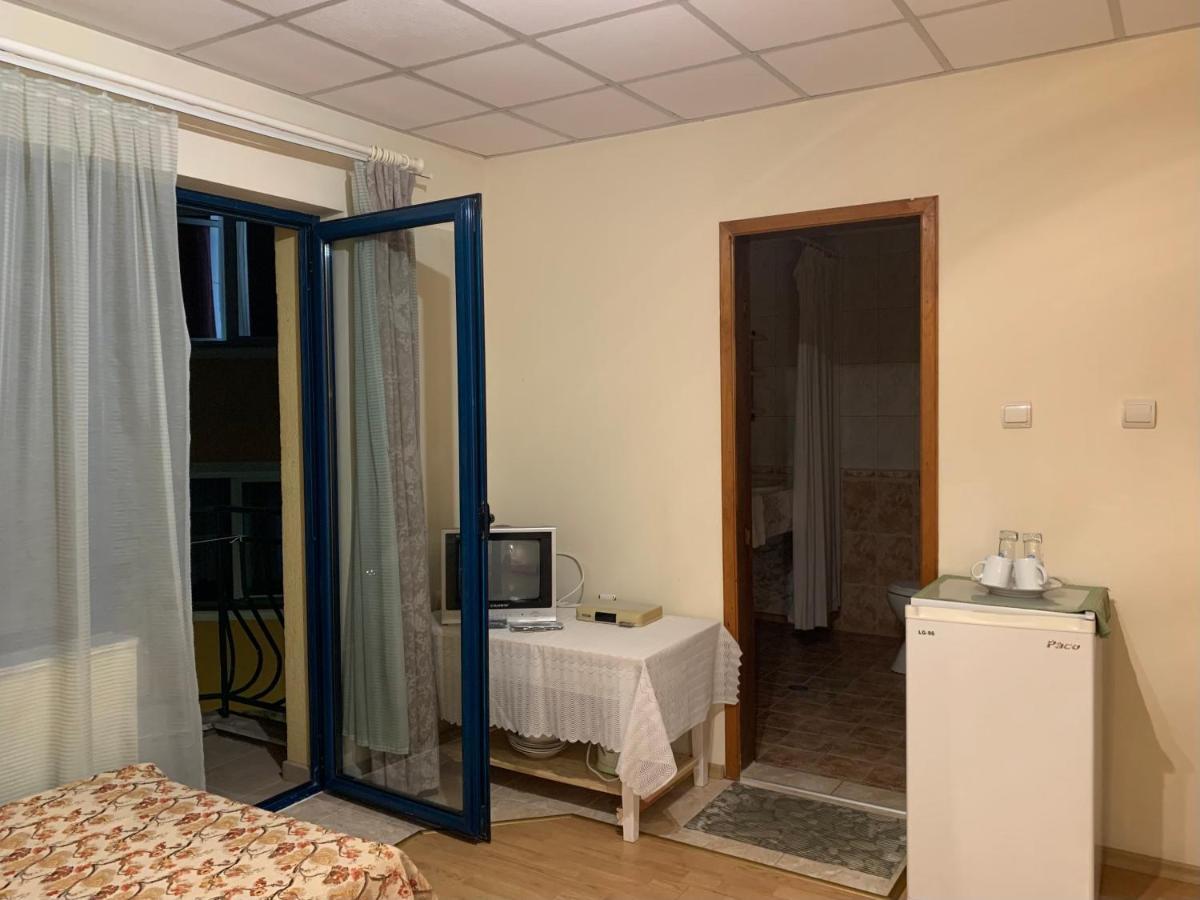 Guest House “Olesya” Obzor Bagian luar foto