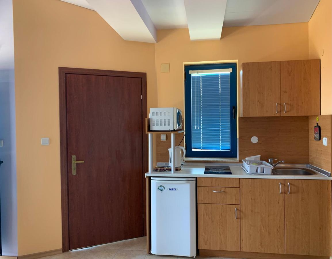 Guest House “Olesya” Obzor Bagian luar foto